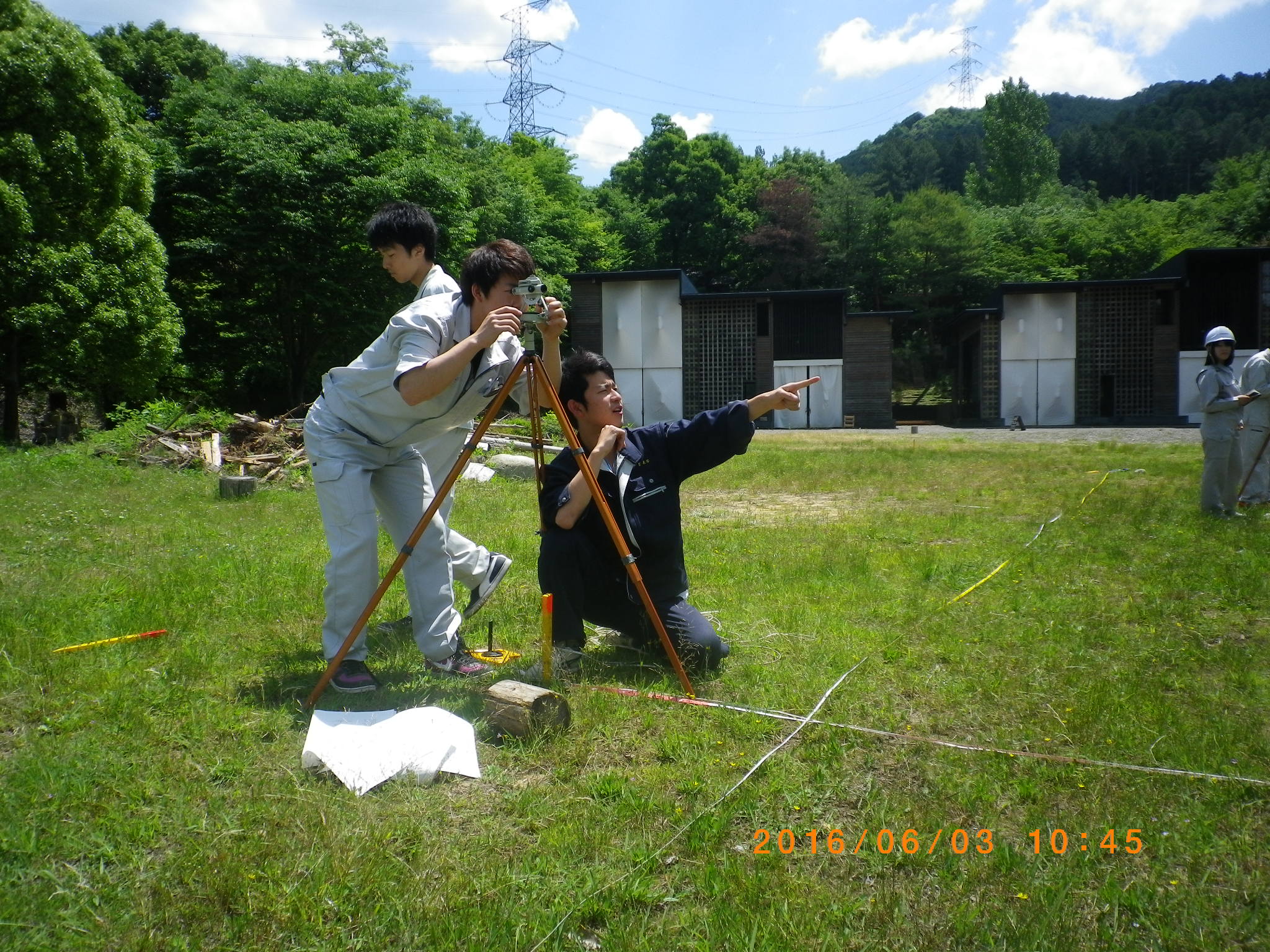 測量 森林測量の基本はコンパス測量 その１ 岐阜県立森林文化アカデミー